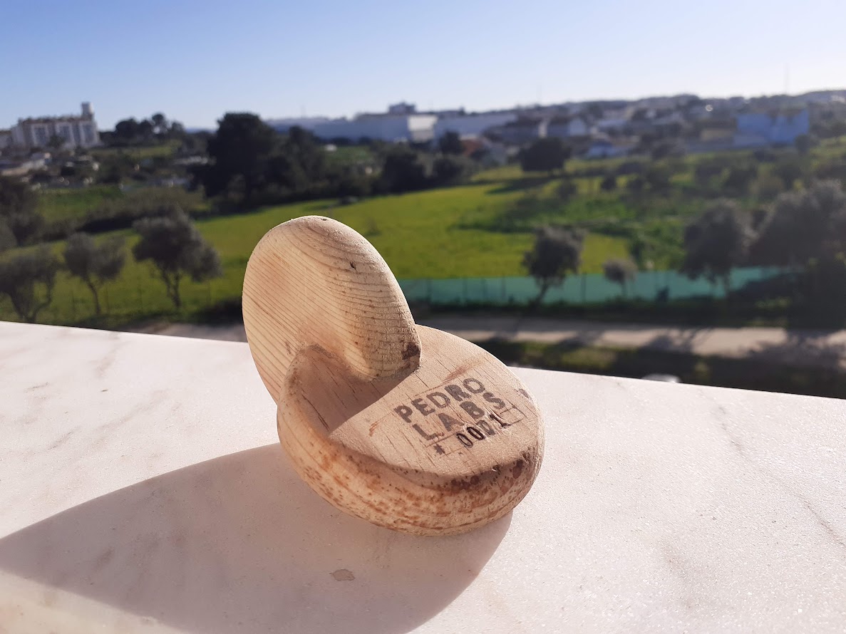 0001 – BRINQUEDO DE ROLAR DA PÉROLA