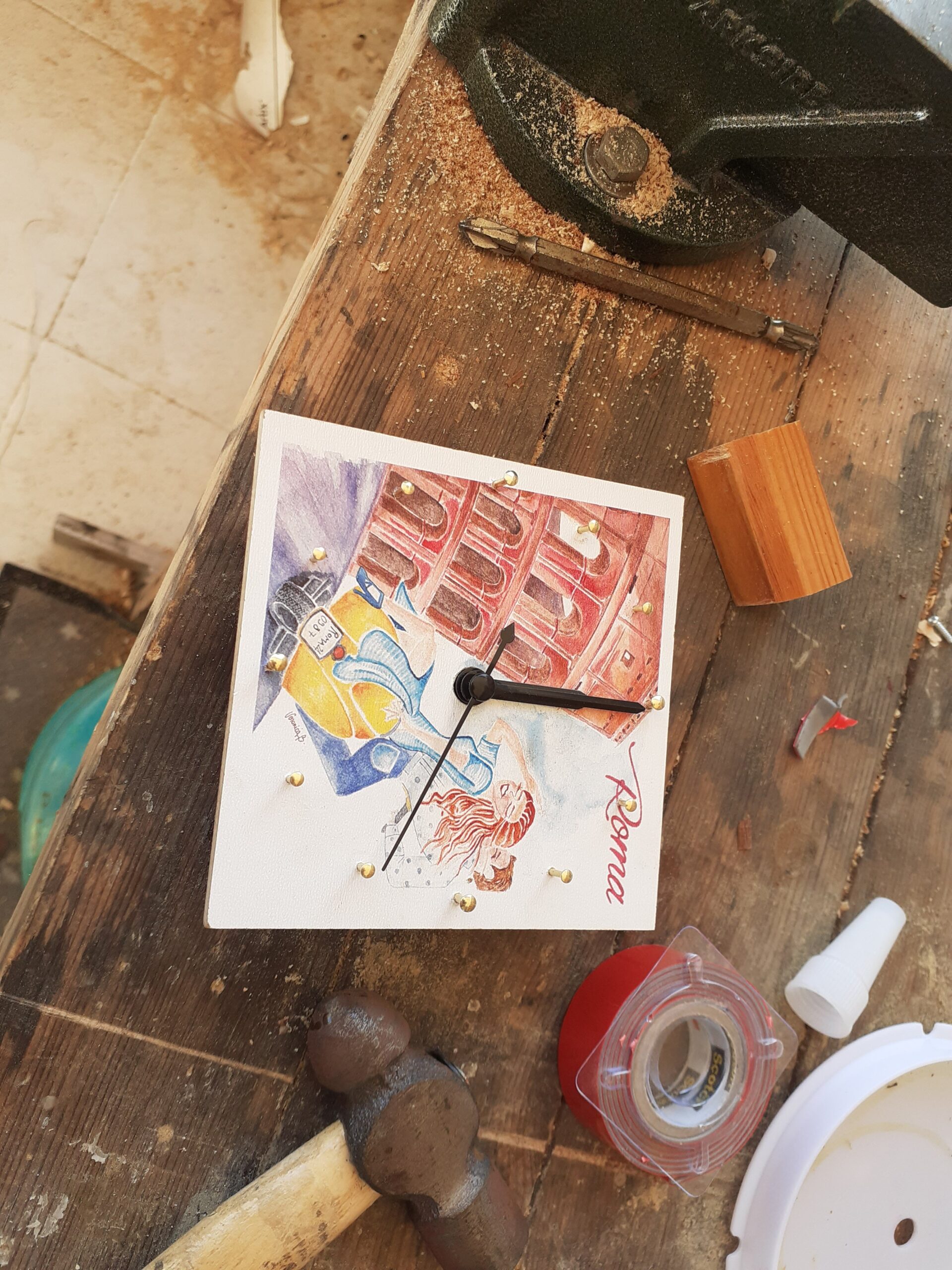 0005 – RELÓGIO DE PAREDE